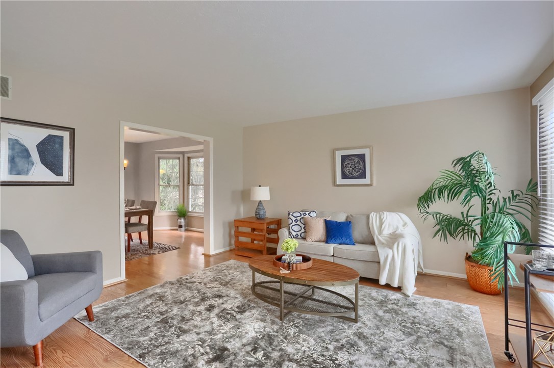 1616 Forest Ridge Dr