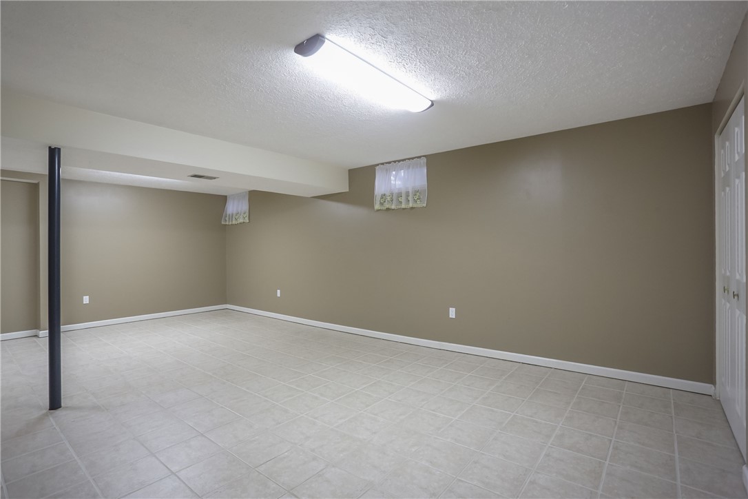 1616 Forest Ridge Dr