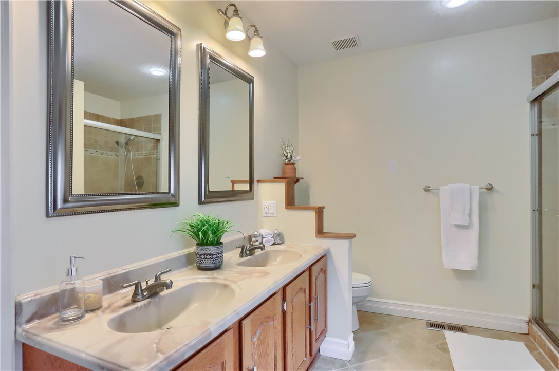 1616 Forest Ridge Dr