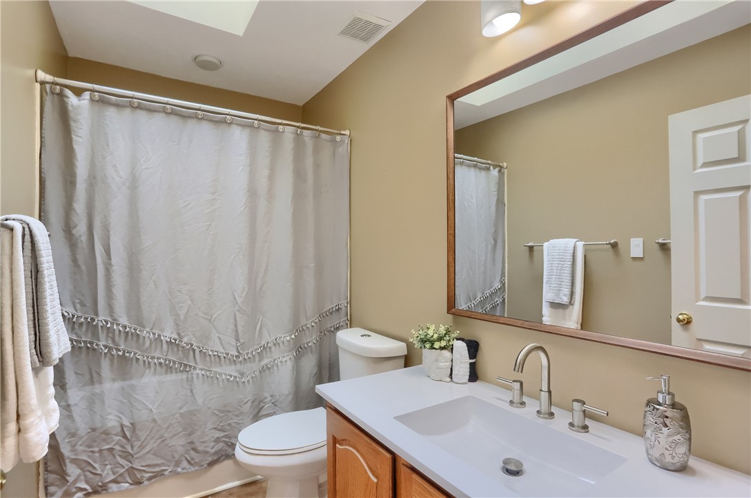 1616 Forest Ridge Dr