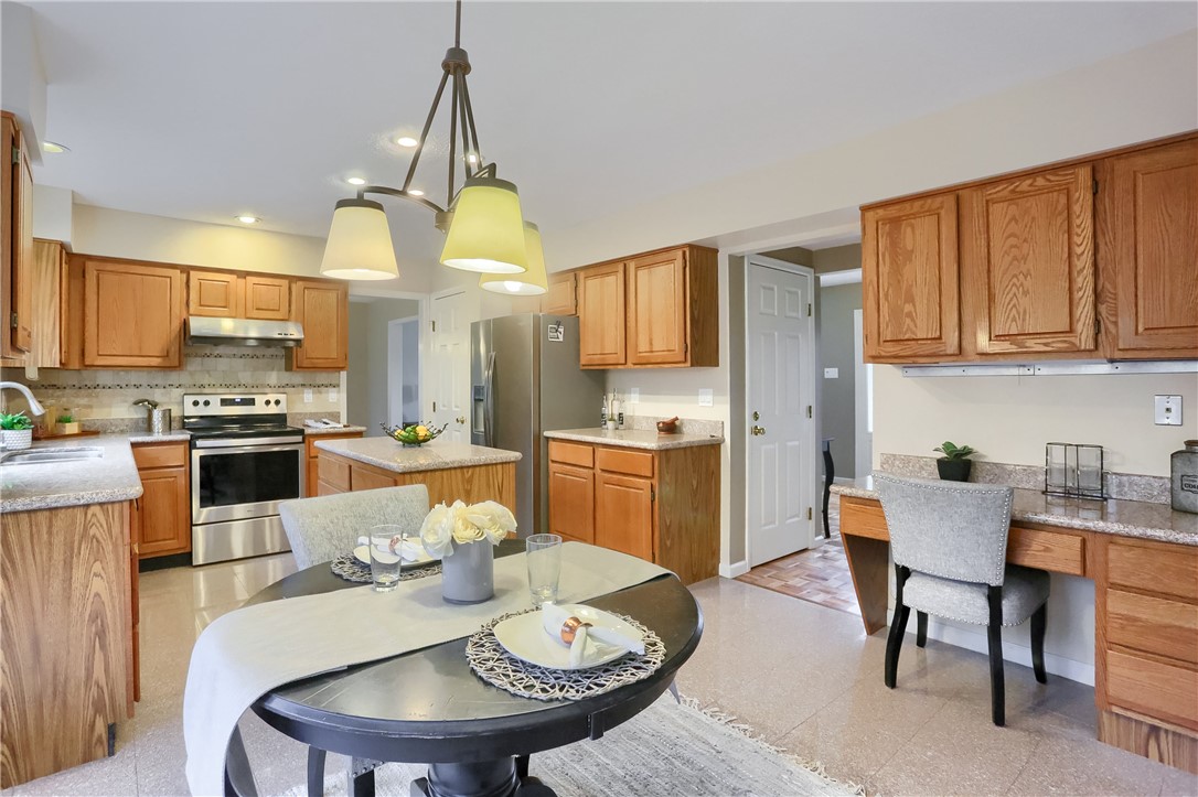 1616 Forest Ridge Dr