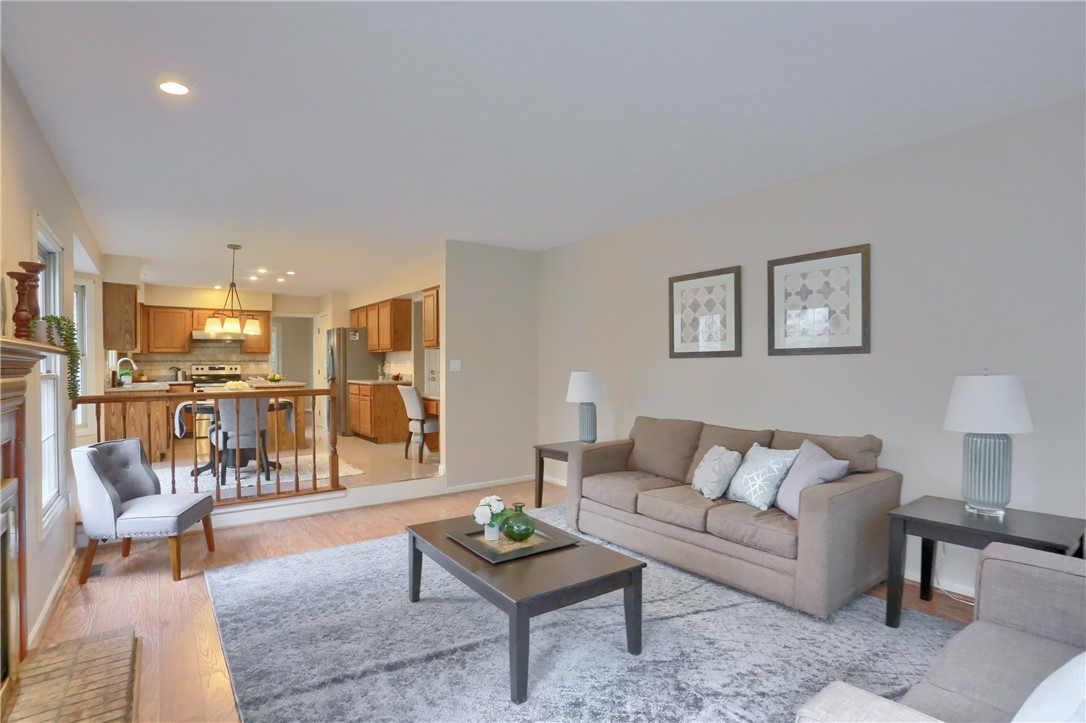 1616 Forest Ridge Dr