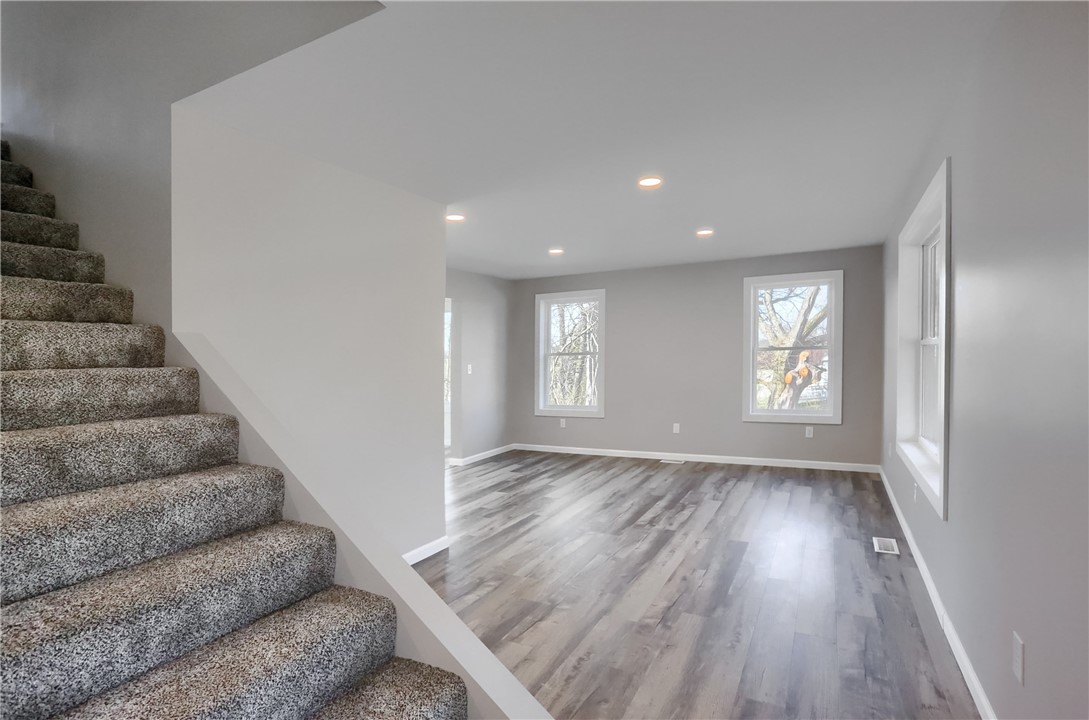 438 Evergreen Ave