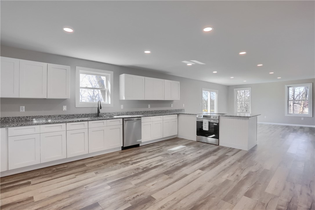 438 Evergreen Ave