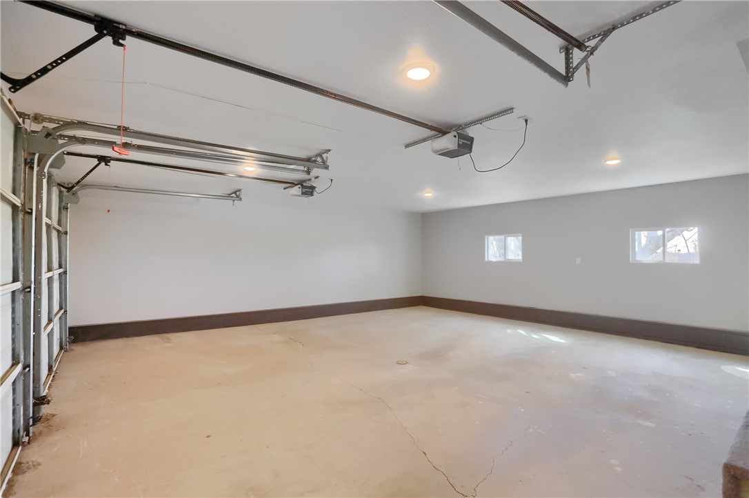 438 Evergreen Ave