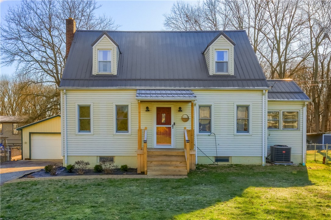 230 Cecil Ave