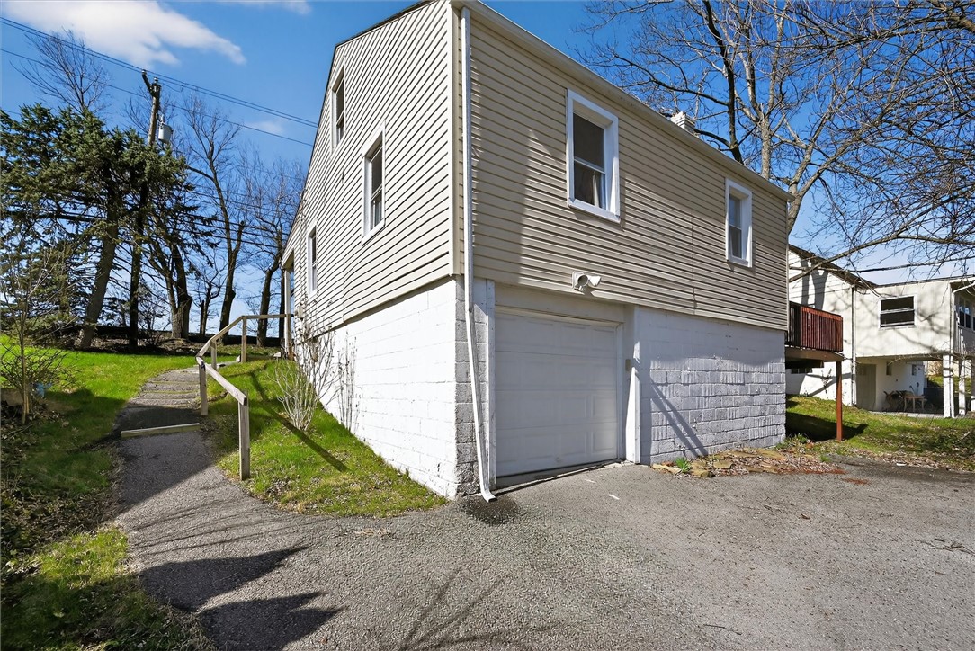 314 Fort Couch Rd