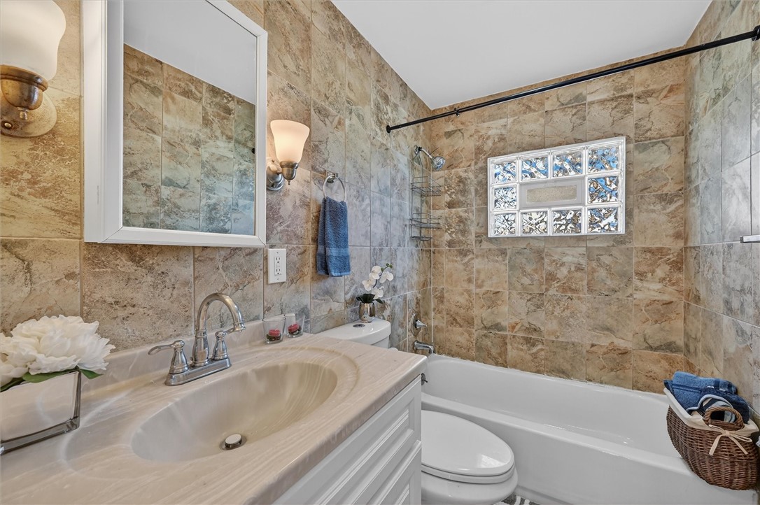 314 Fort Couch Rd