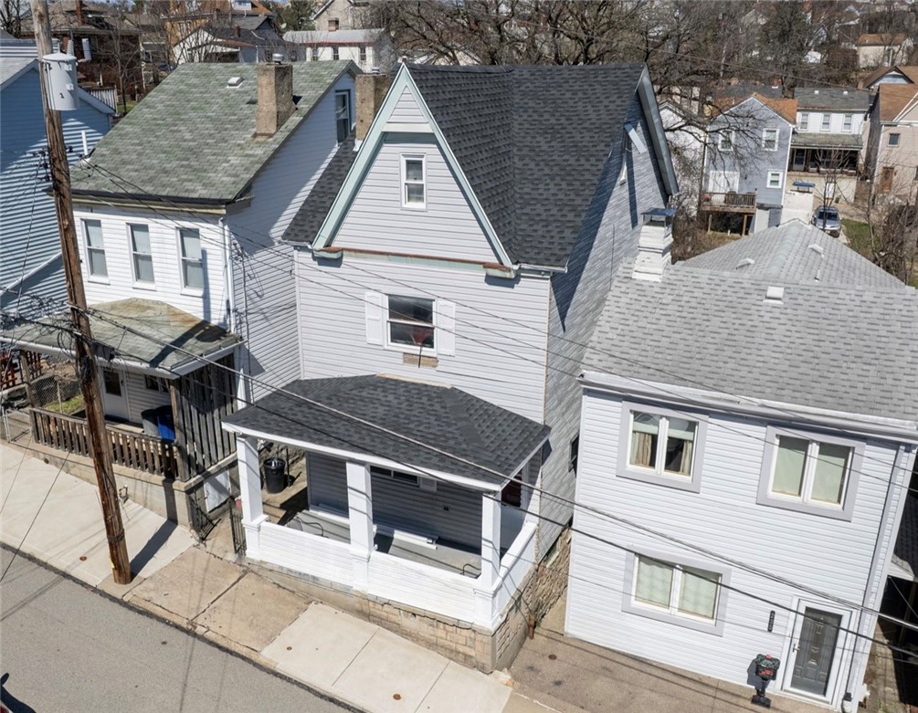 233 Smith Way