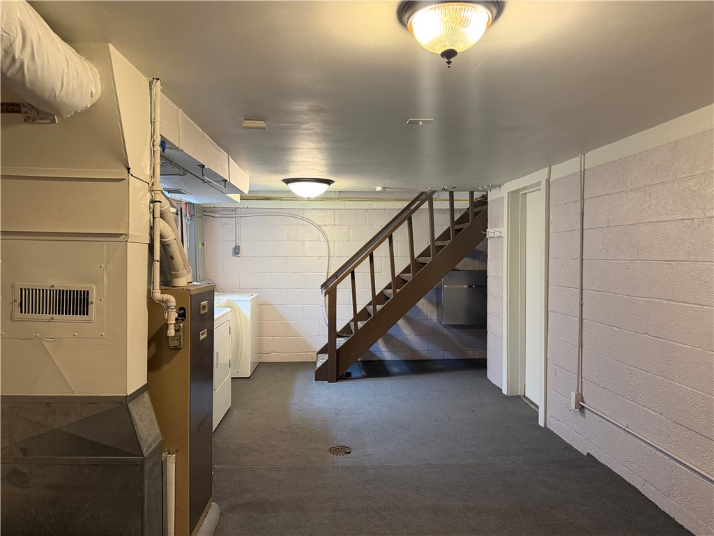 744 Allegheny River Blvd