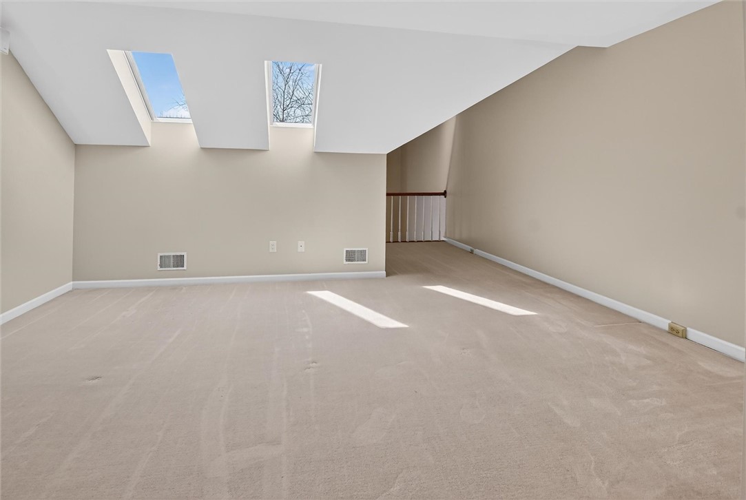 707 Wilshire Cir