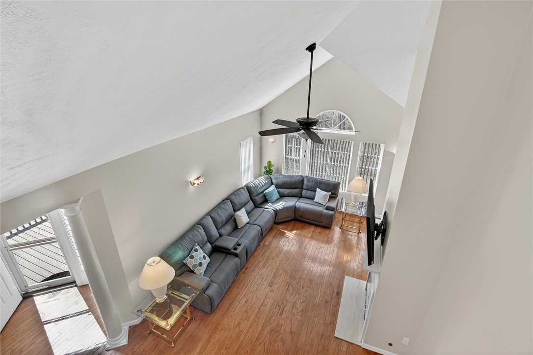 707 Wilshire Cir