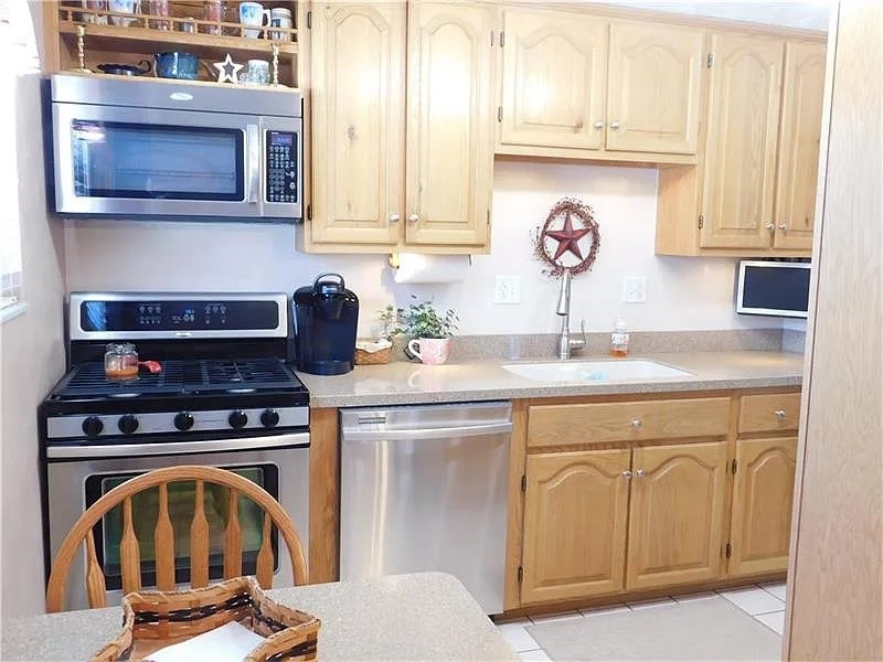148 Courtney Dr