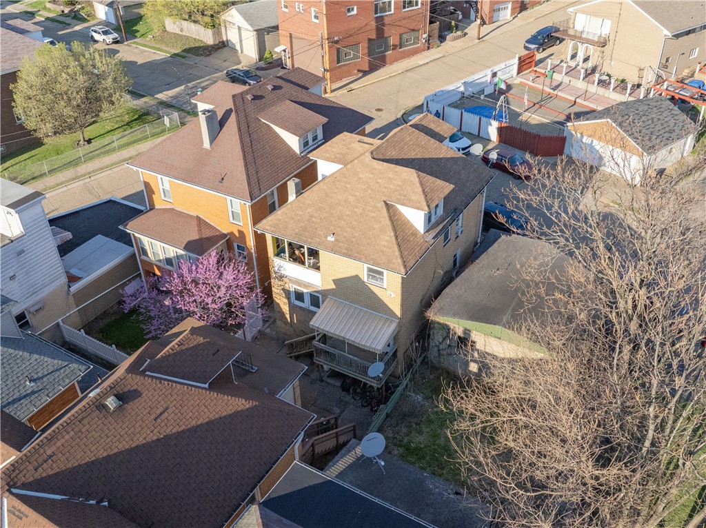 881 Lenz Ave