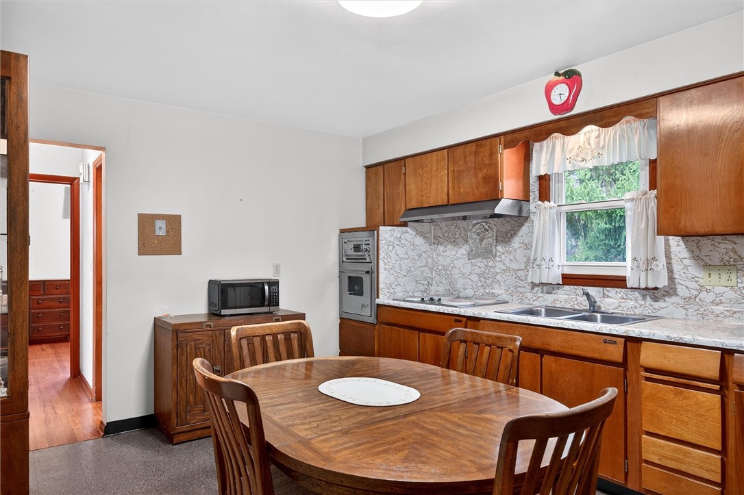 1461 Lynnwood Dr