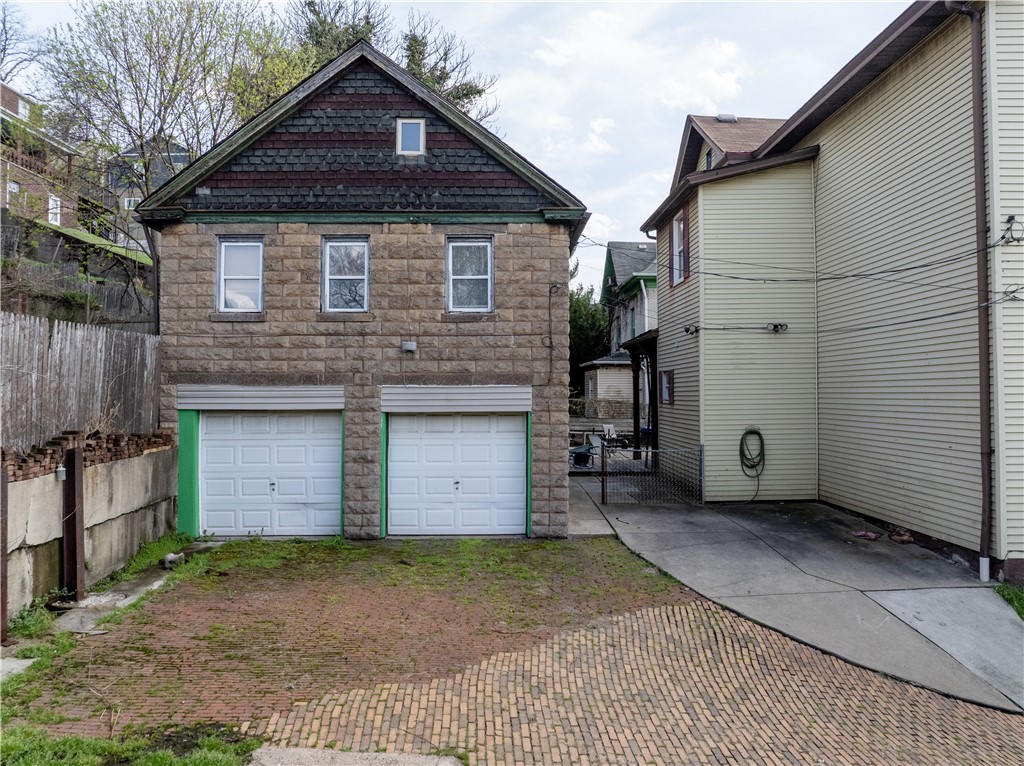 825 North Ave