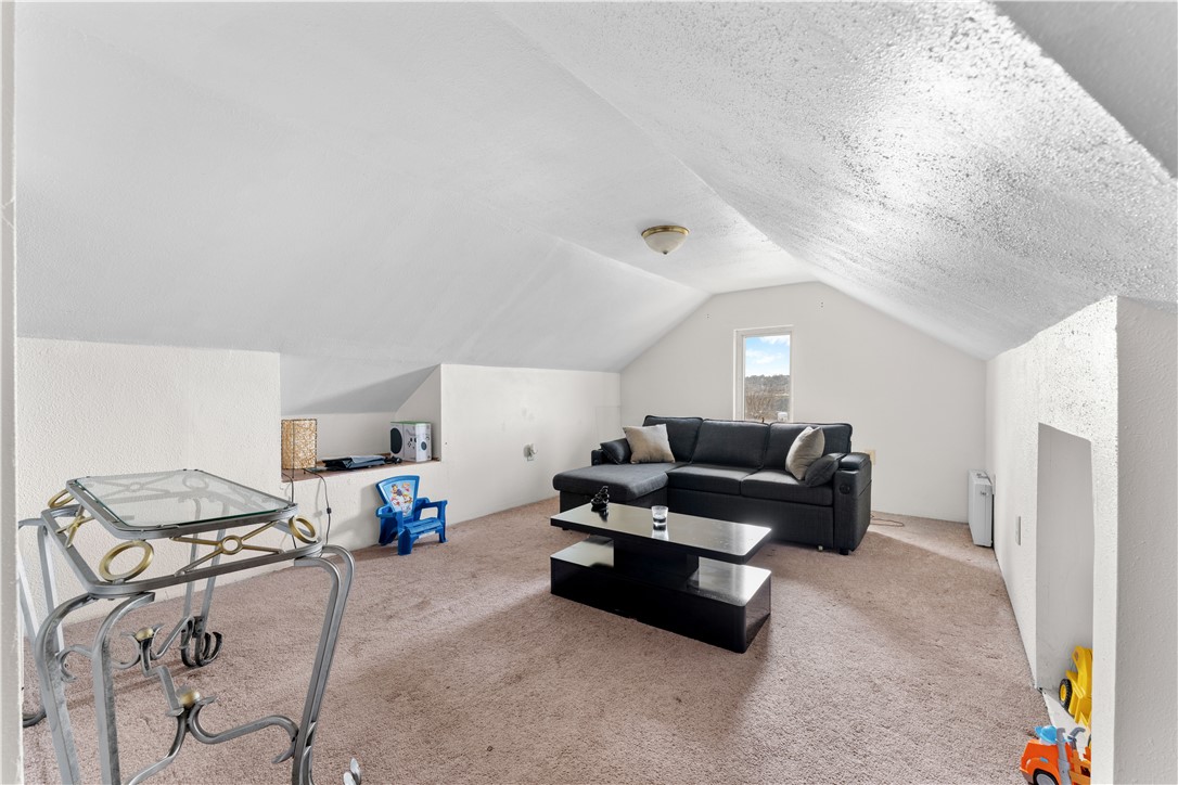 825 North Ave