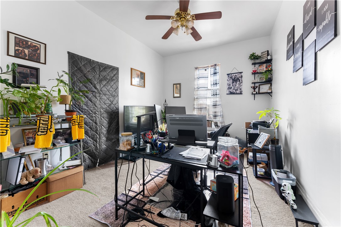 825 North Ave