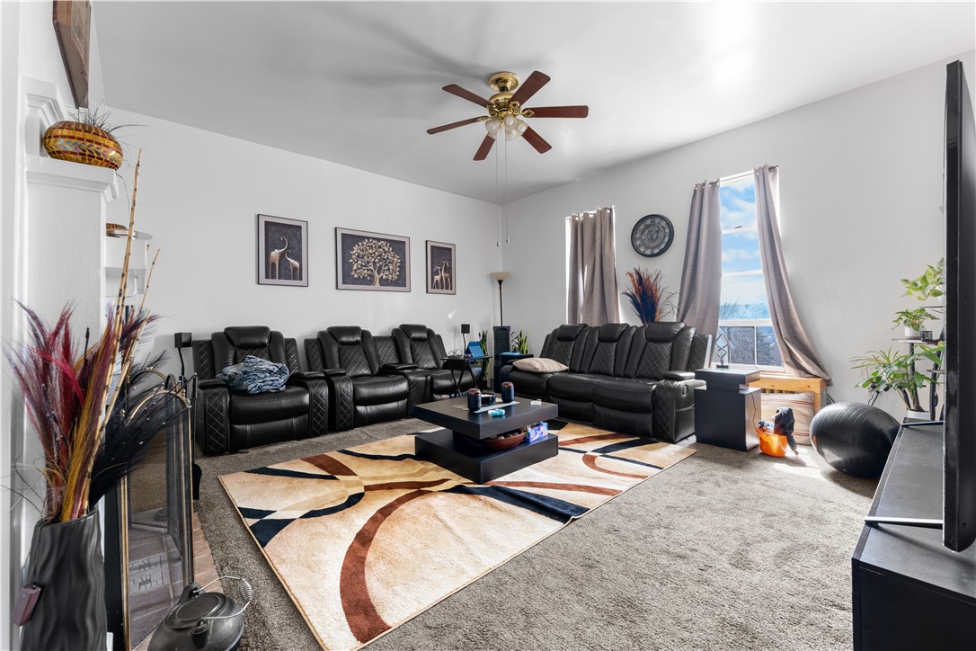825 North Ave