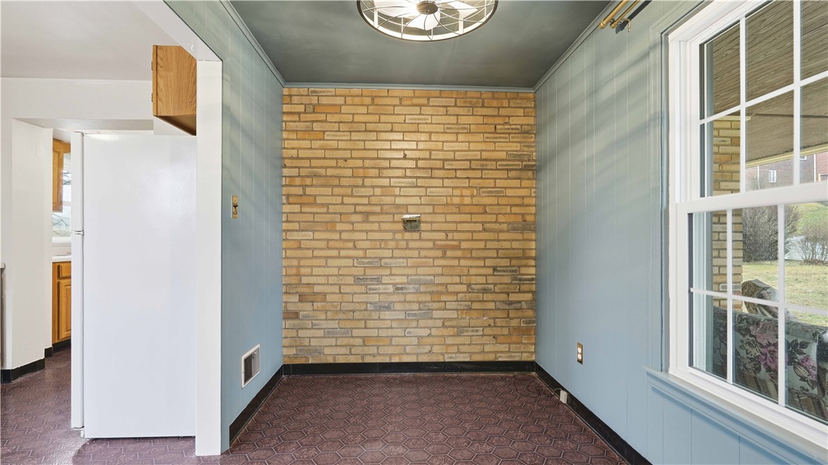 648 Elm Dr