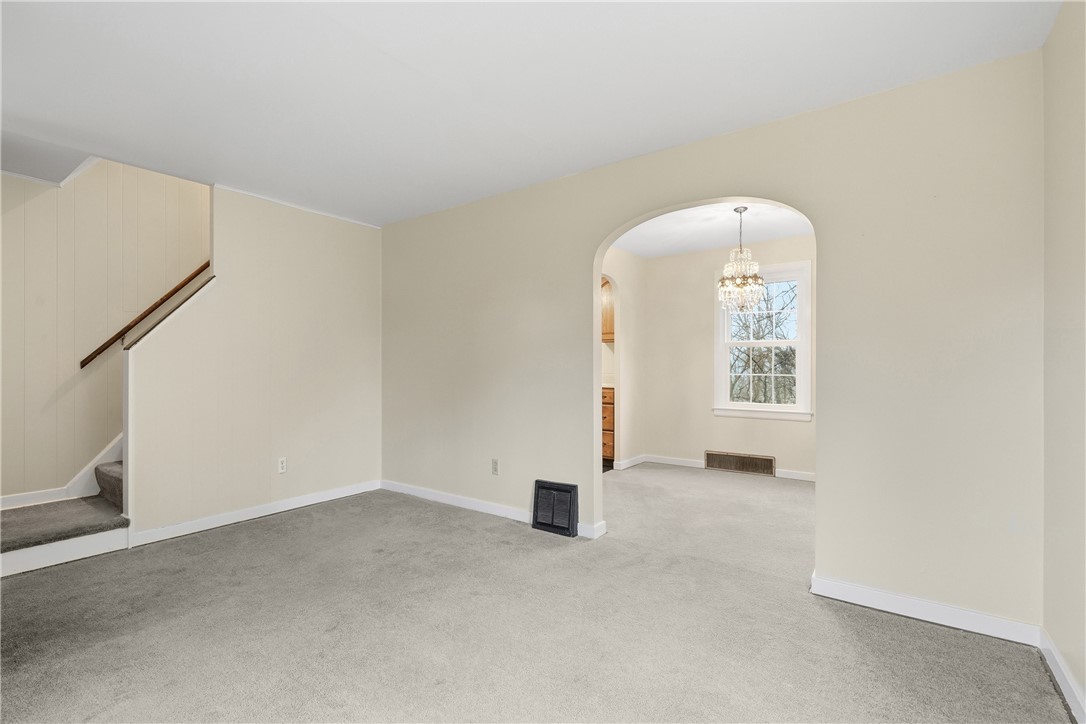 648 Elm Dr