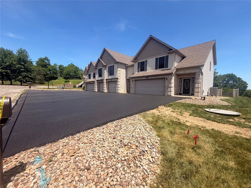 360 Cherokee Dr