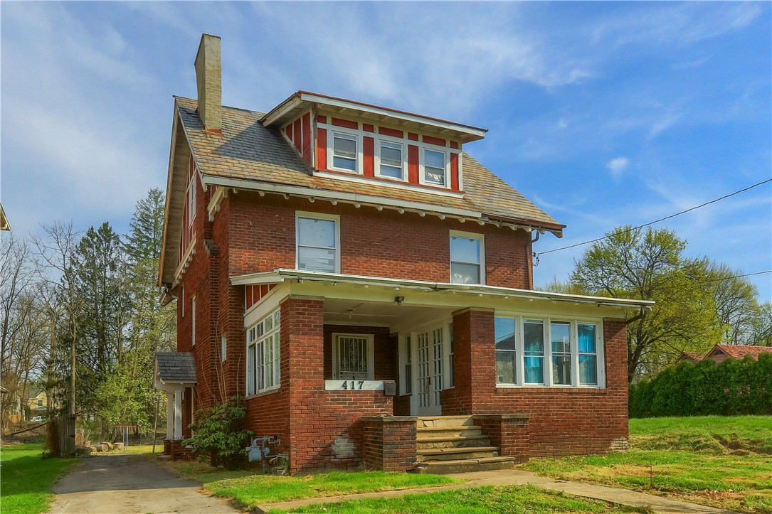 417 E Moody Ave
