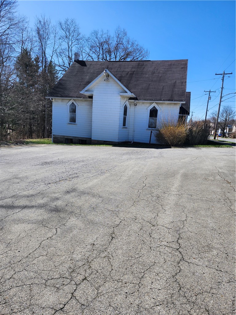 946 Main St