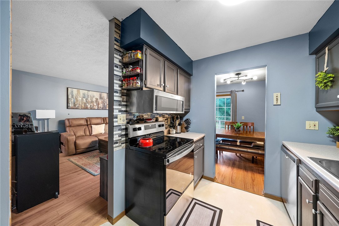 58 Monmouth Dr