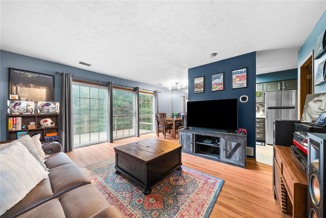 58 Monmouth Dr