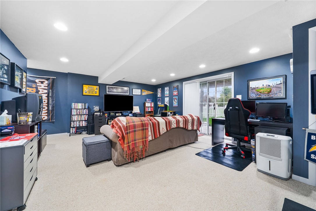 58 Monmouth Dr