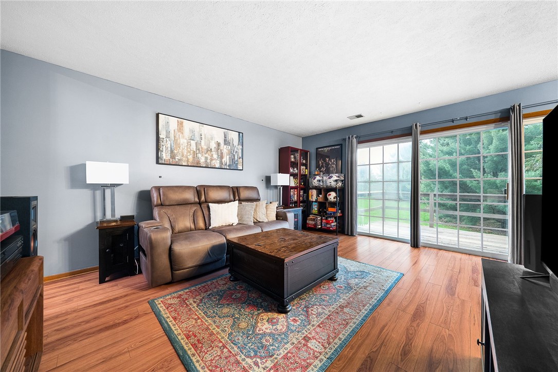 58 Monmouth Dr