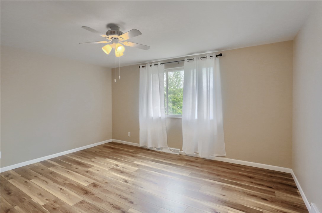 201 E Hazelcroft Ave