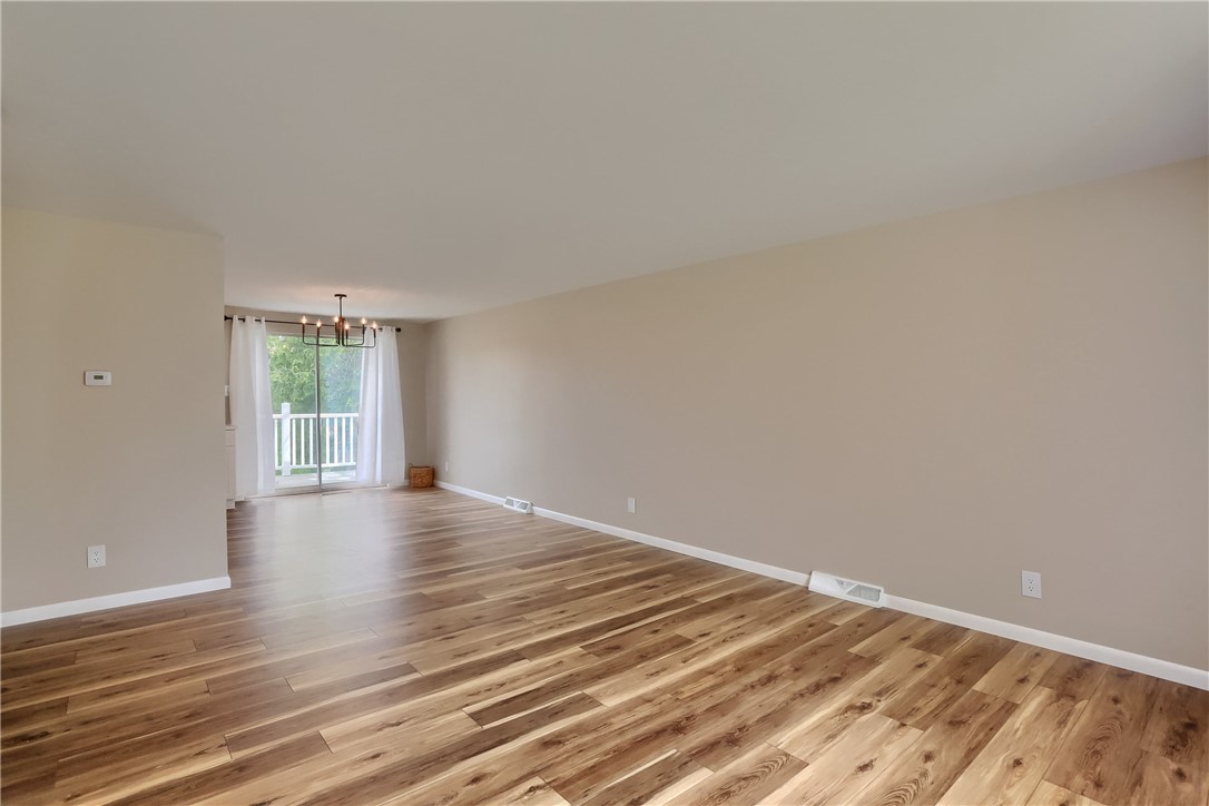 201 E Hazelcroft Ave