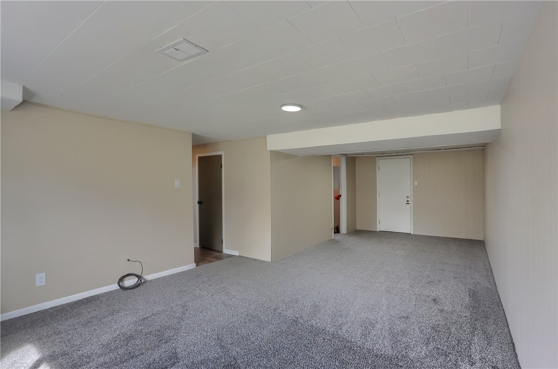 201 E Hazelcroft Ave