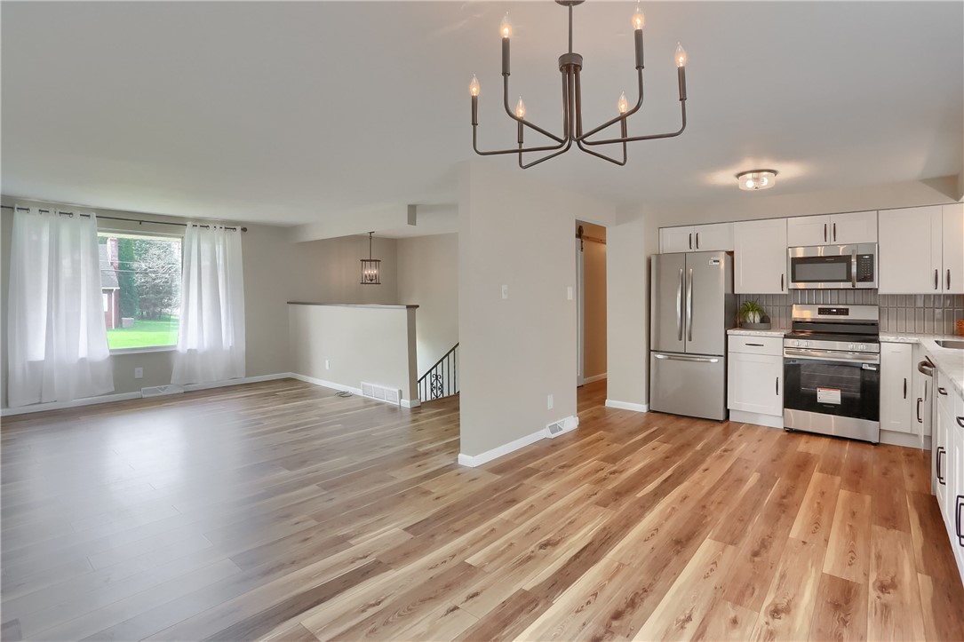 201 E Hazelcroft Ave