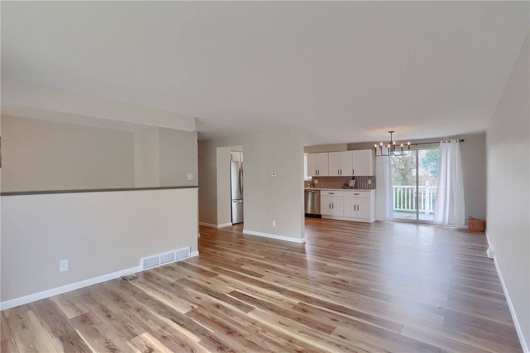 201 E Hazelcroft Ave