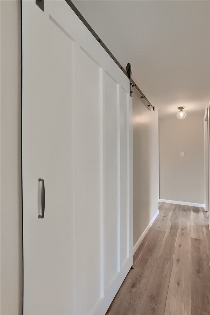 201 E Hazelcroft Ave