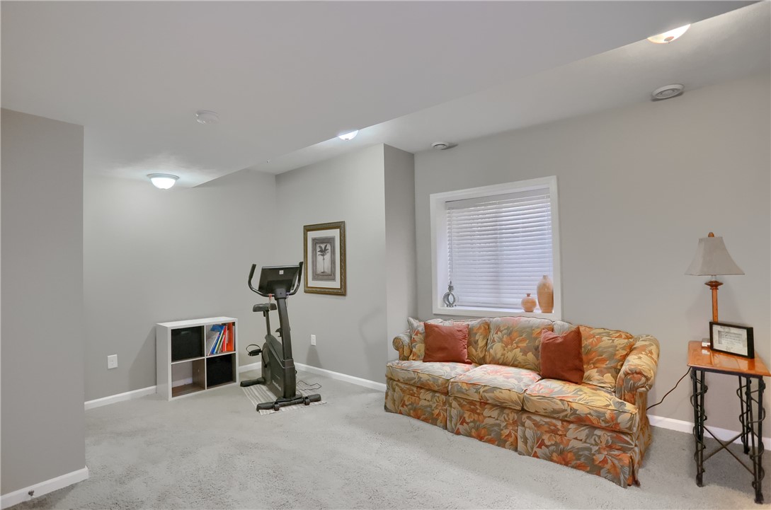 127 Shenot Rd