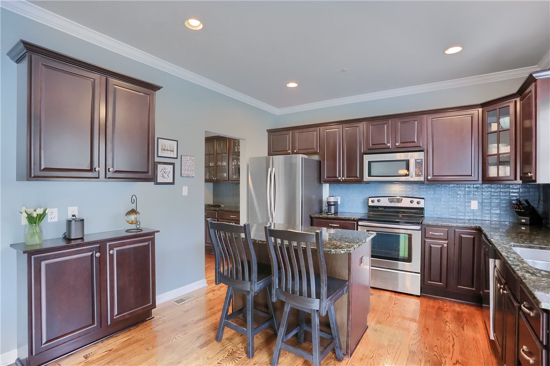 127 Shenot Rd