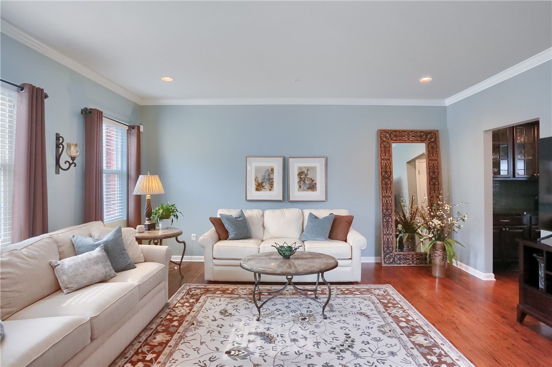 127 Shenot Rd