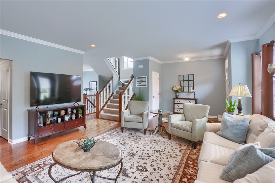 127 Shenot Rd