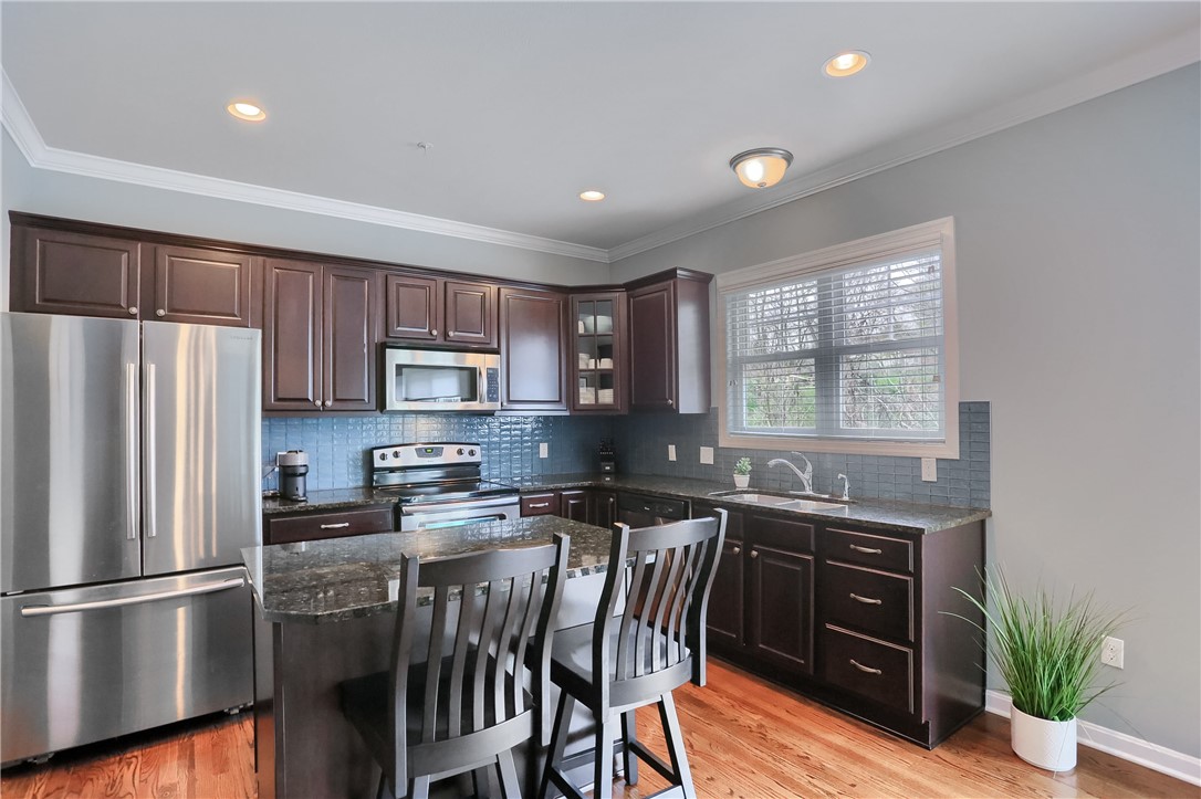 127 Shenot Rd