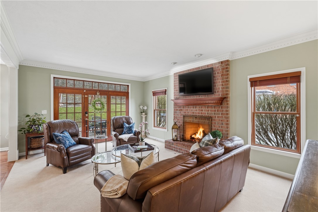 128 Oakview Drive