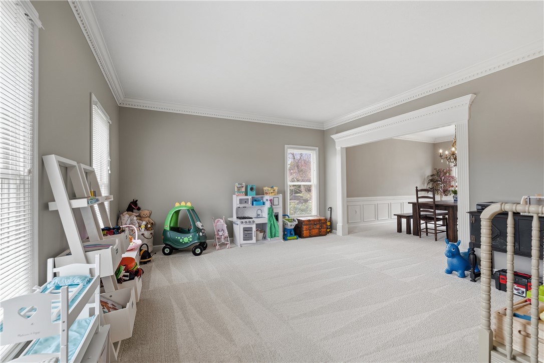 128 Oakview Drive