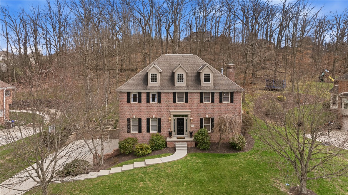 128 Oakview Drive