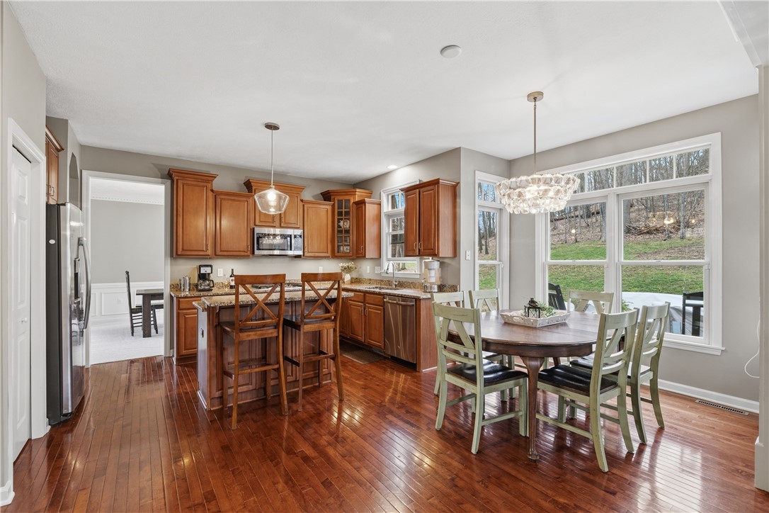 128 Oakview Drive