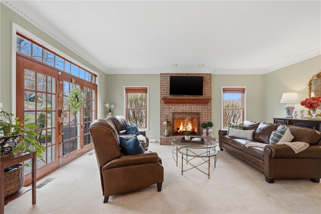128 Oakview Drive