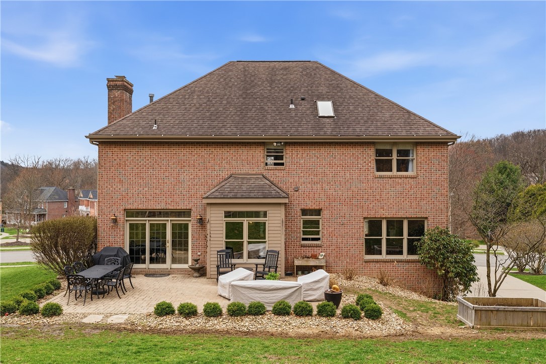 128 Oakview Drive
