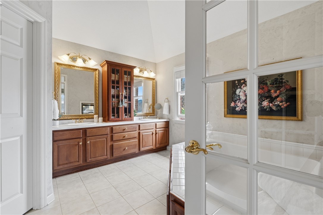 128 Oakview Drive